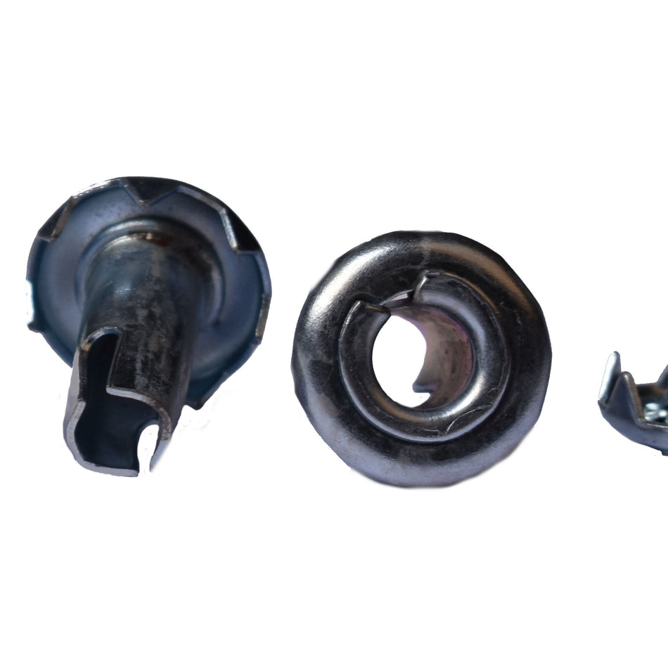 Universal Socket